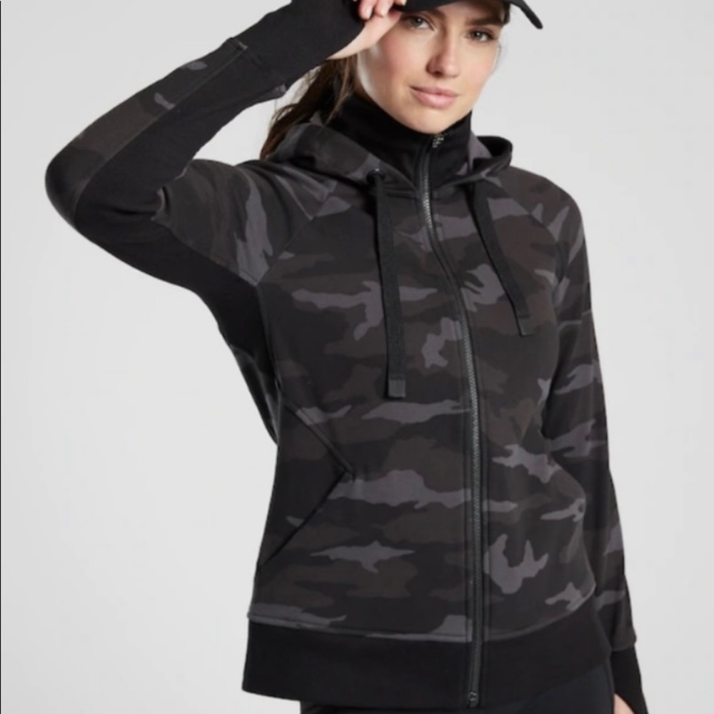 Athleta Triumph Camo Jacket size M